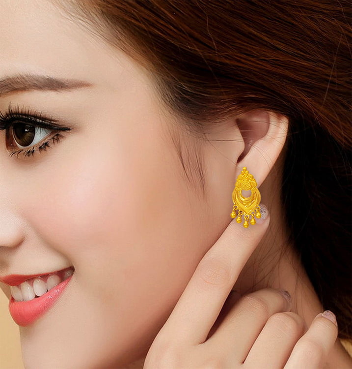 The Typical 22K Earring